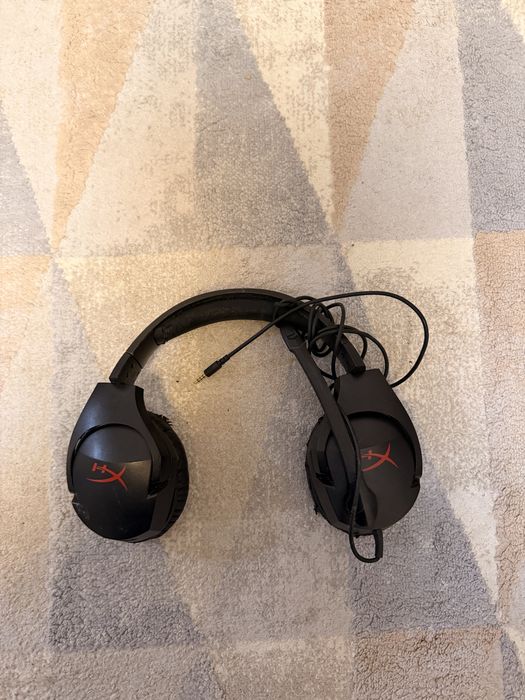 наушники Hyper x черные