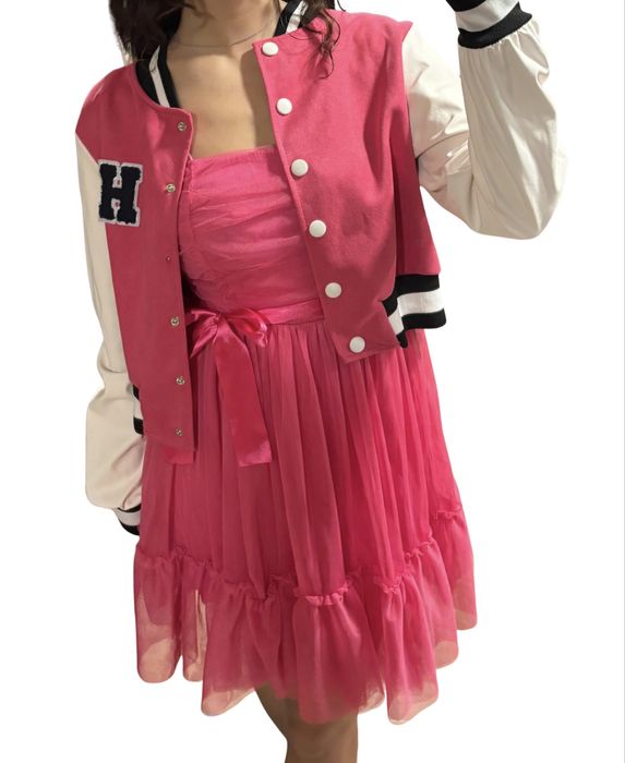 Розова рокля от тюл и яке