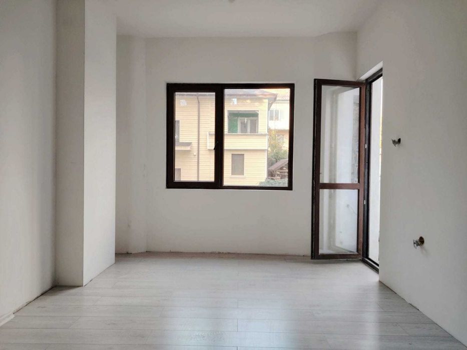 Продава се Двустаен апартамент в Перник, Варош - 56 кв.м за 1840 €/кв.м - Снимка #1