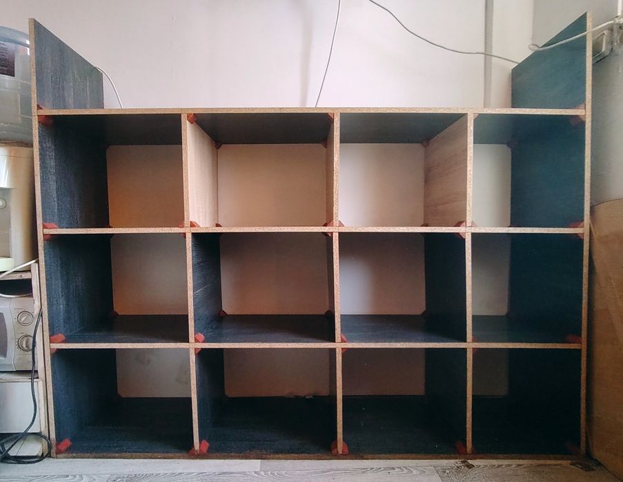 Полочки для хранения