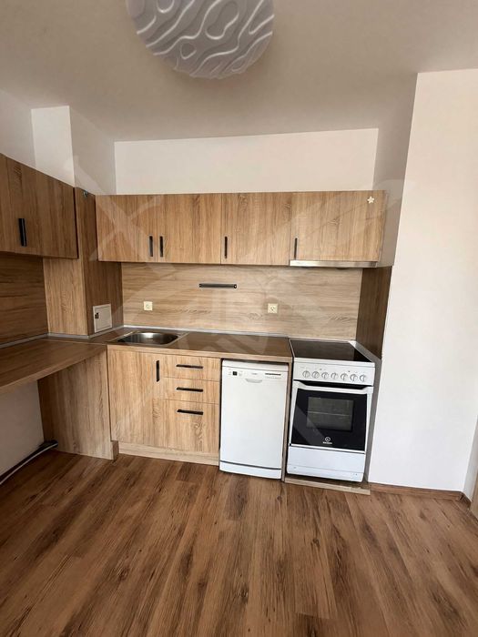 Продава се Двустаен апартамент в Бургас, Изгрев - 61 кв.м за 2460 €/кв.м - Снимка #2