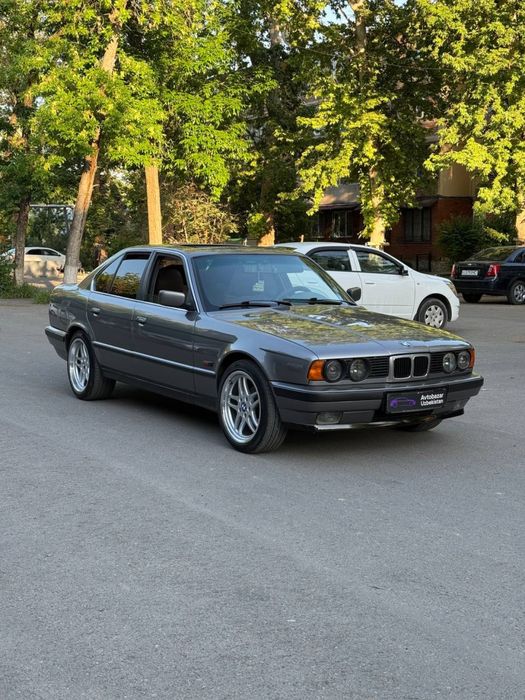 •BMW E34 2.5L (M50)•