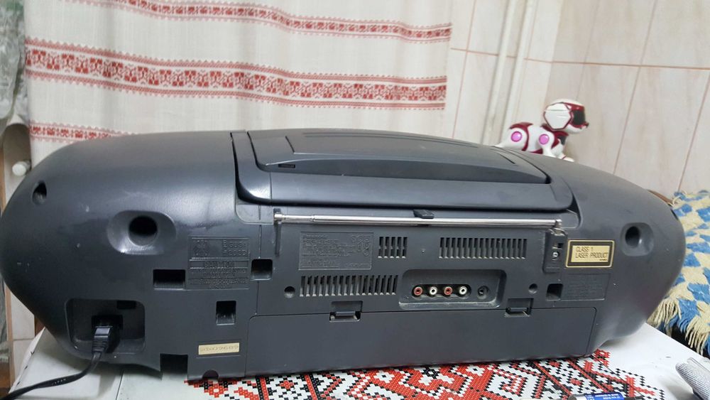 Portable Radio Stereo CD System 4.4 AMP Panasonic RX-DT707 MASH Cobra