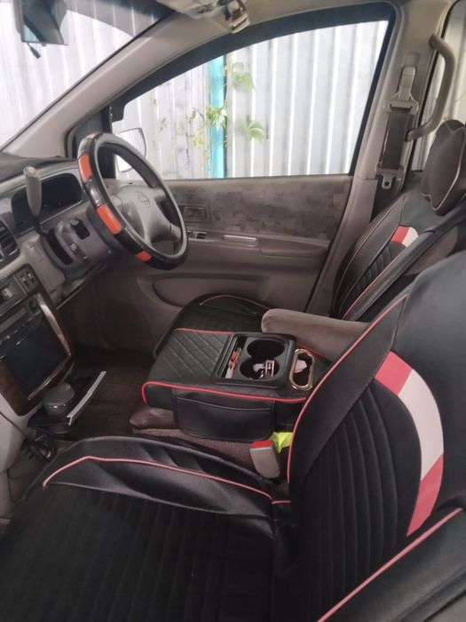 Продам машину Nissan