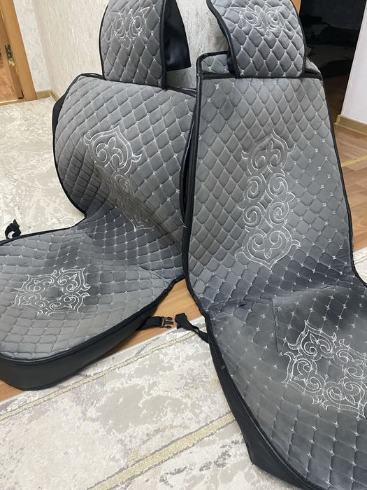 Продам универсальный чехол для машин