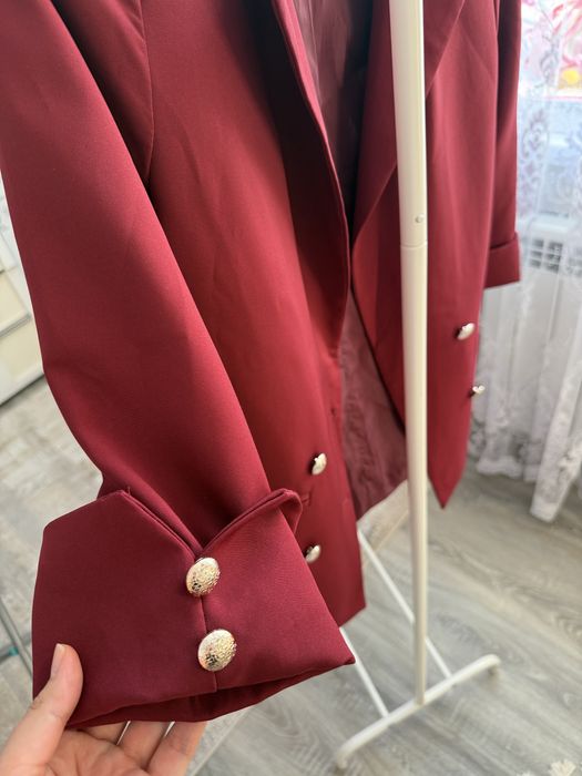 Продам брючные костюмы,размер М- 44