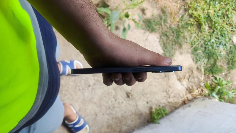 Продам телефон Realme note 50