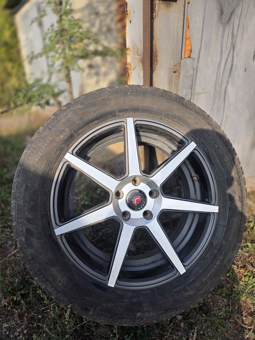 Продам диски R18 Vossen