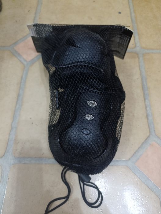 Срочно продам защитный шлем