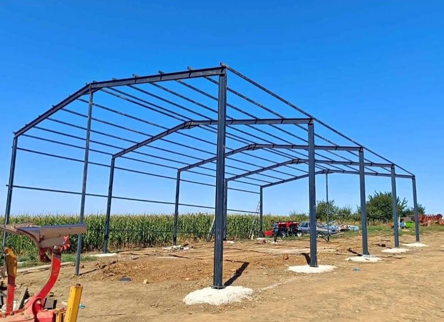vând structură metalică 10 deschiderea 25 lungimea patru la ștrasină din iPe 180 asigur transport montaj mă deplasez oriunde în țară banii la terminar