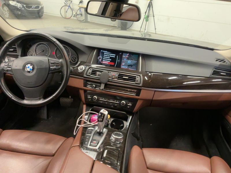 BMW 5er 520d xDrive Lounge 2015