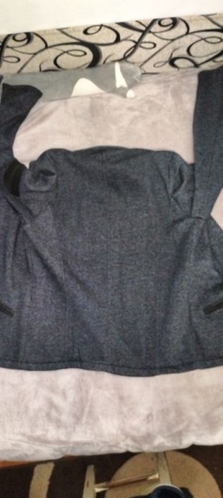 Sacou gri pentru toamna