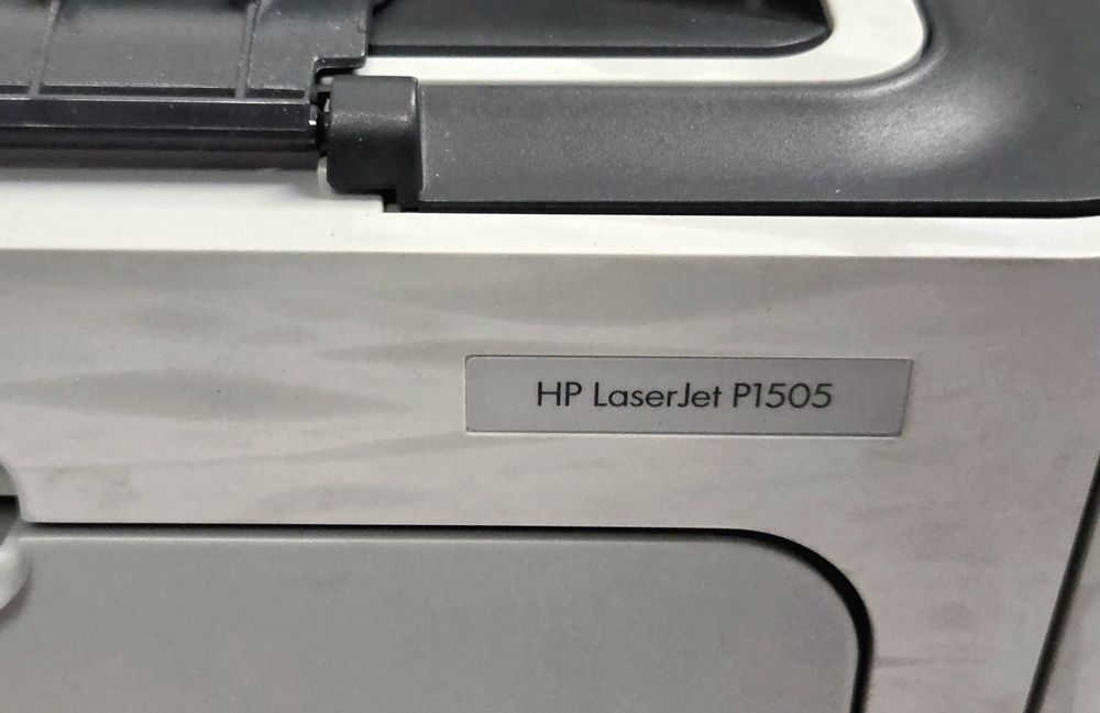 Продаю черно-белый лазерный принтер HP P1505