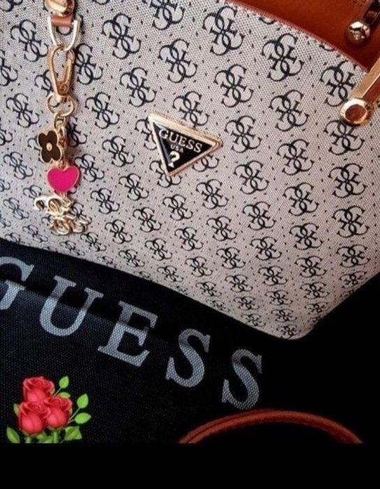 Geanta Guess, material textil, super calitate, logo metalic, saculet, etichetă incluse