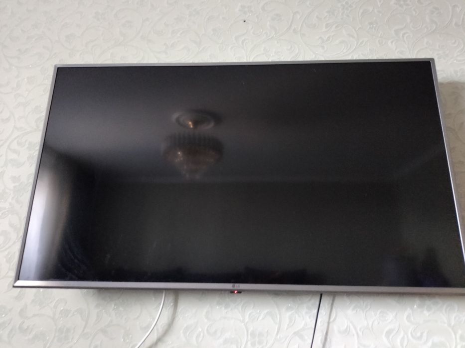 Продам телевизор LG