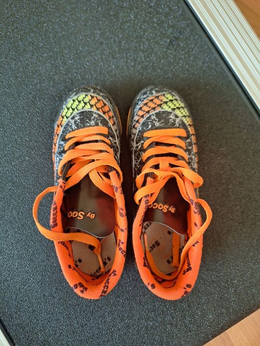 Детски стоножки за футбол