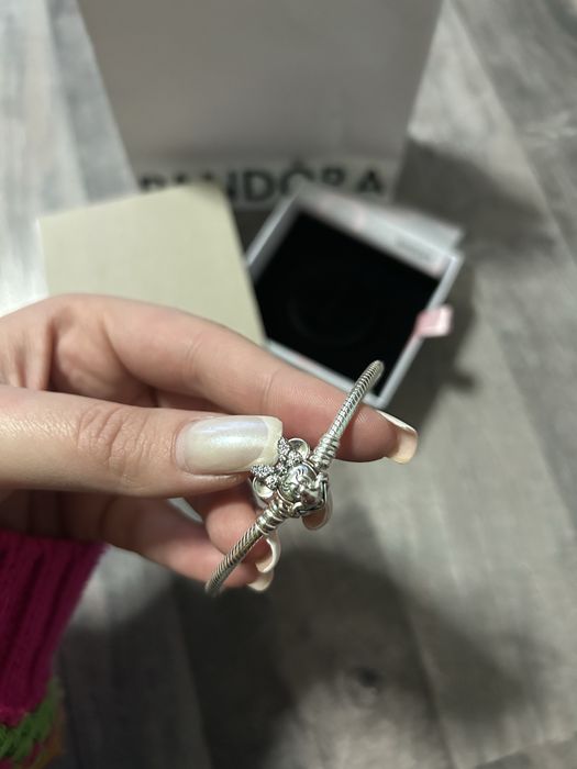 Гривна Pandora