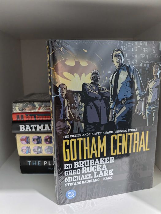 Комиксы Deluxe и Omnibus