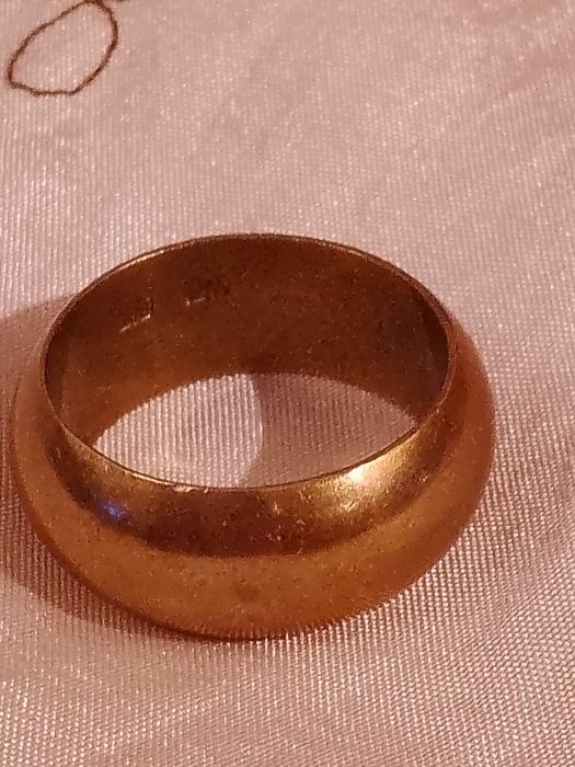 Хълка за мъж в цвят злато