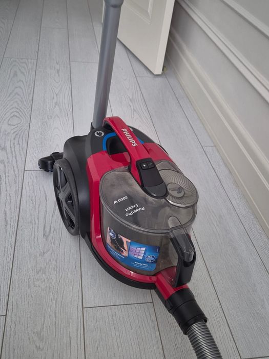 Продам пылесос в отличном рабочем состоянии