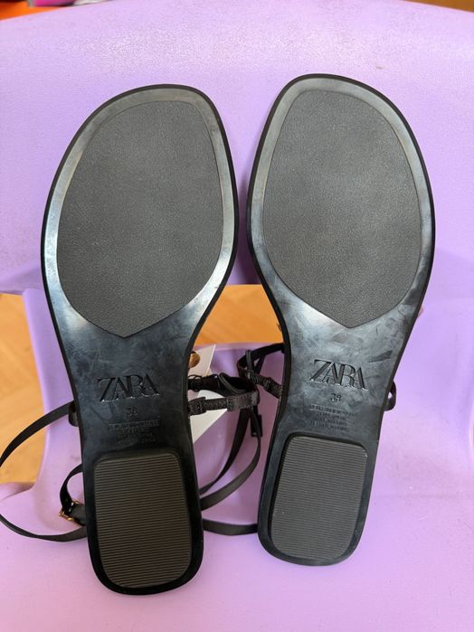 Ефектни дамски сандали Zara, размер 39(нови, с етикет)