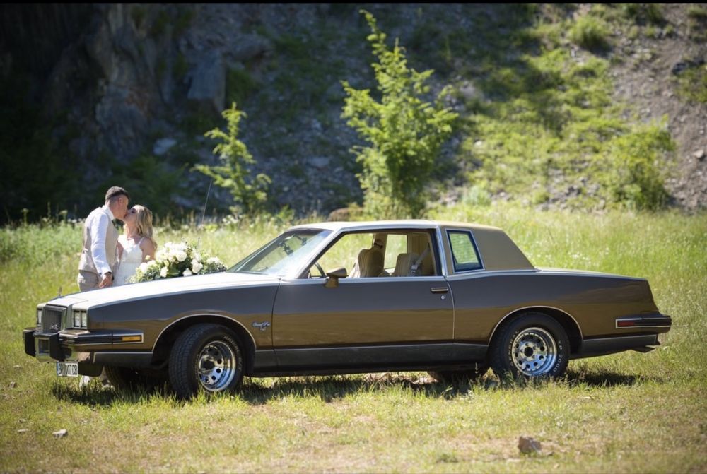 Ретро Автомобил под наем