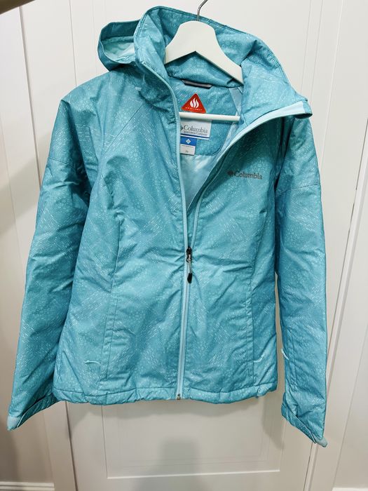 Продам куртки жен.