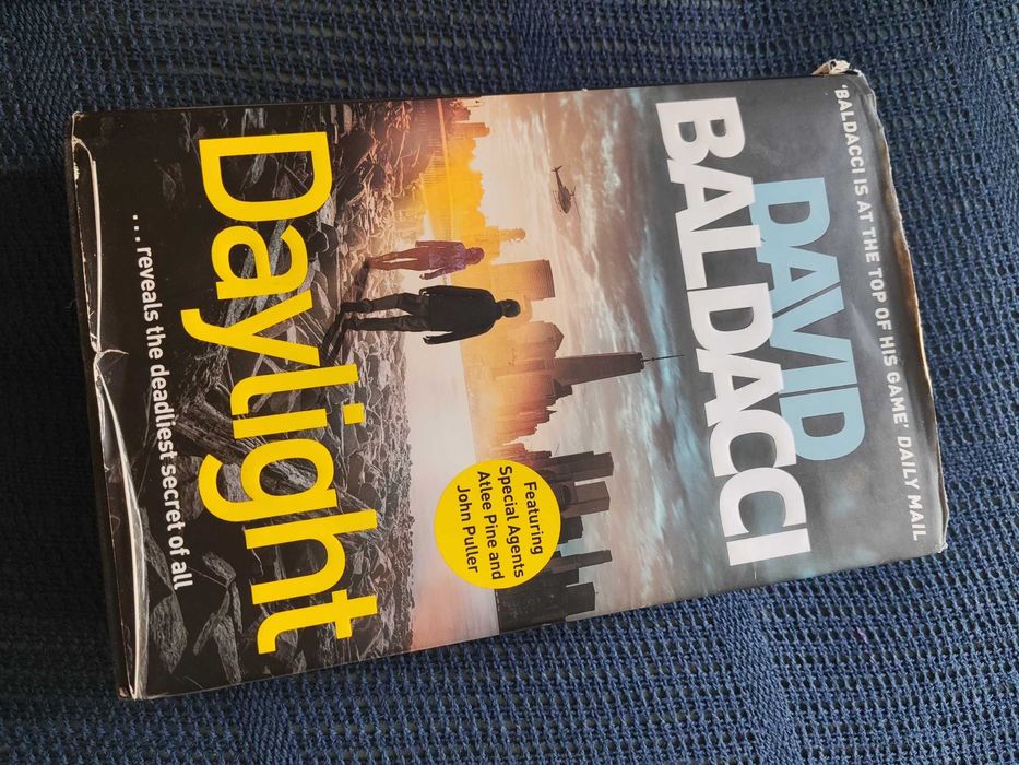 Продам Книгу David Baldacci "Daylight"
