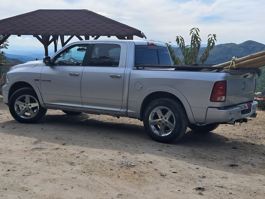 Dodge RAM  5.7 HEMI