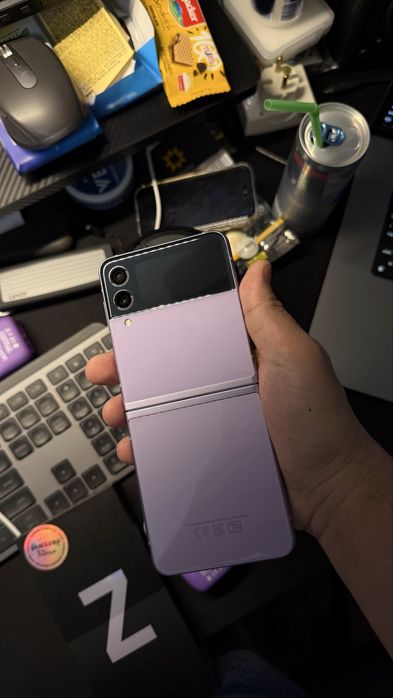 Samsung Galaxy z flip 3 5G
