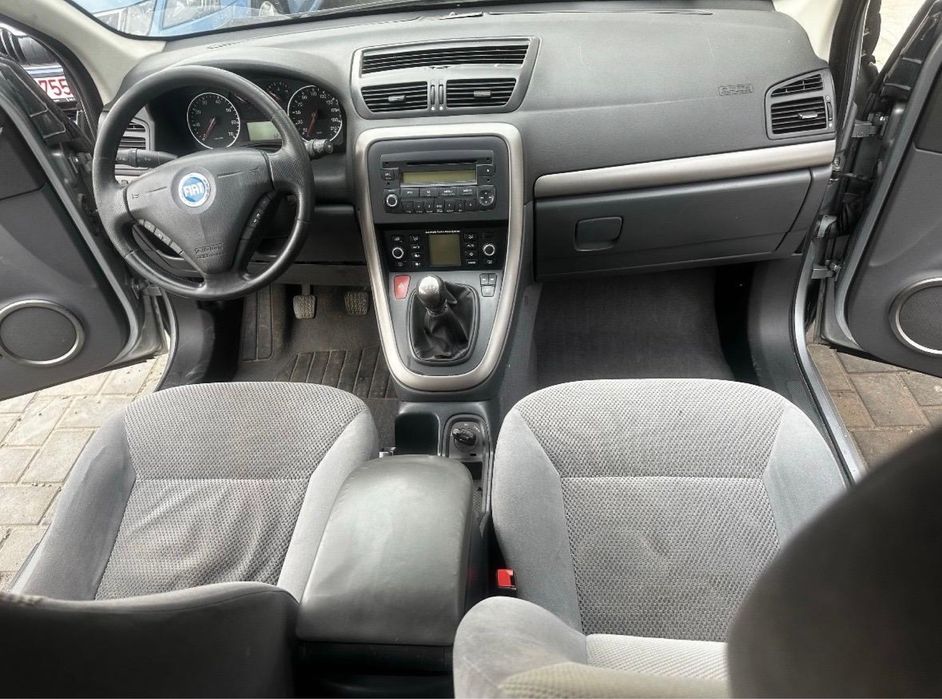 Fiat croma 2005 autoturism