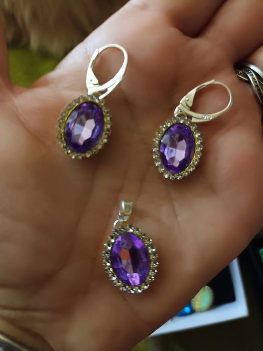 Set frumos dama pietre mov și strasuri