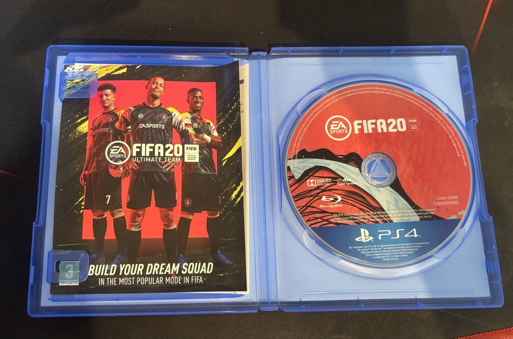 Видео игра за ps4 (FIFA 20)