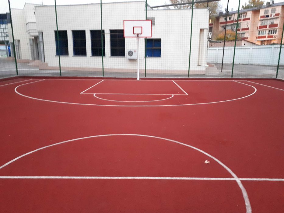 Резиновые покрытия, универсальные, тартановые высшего качества.