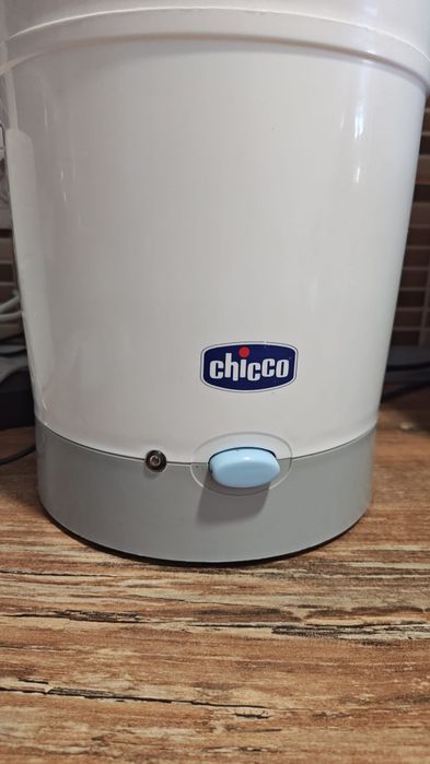 Sterilizator biberoane Chicco