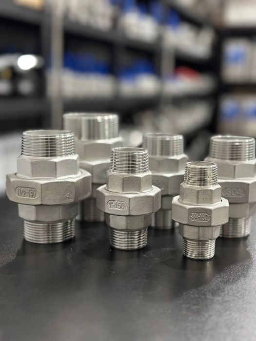 СМС американка с наружной резьбой.
СМС американка с наружной резьбой.