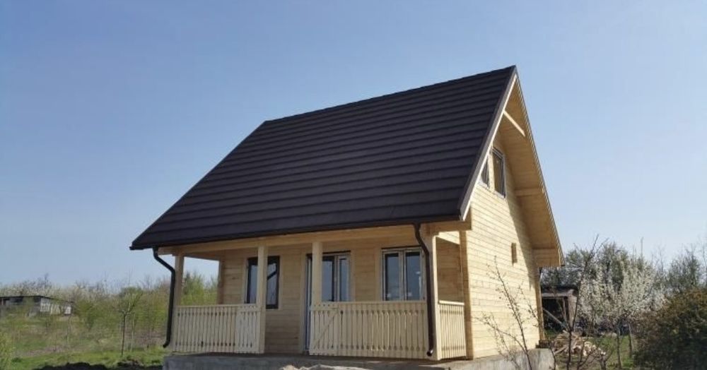 Vând și construiesc căsuțe din lemn