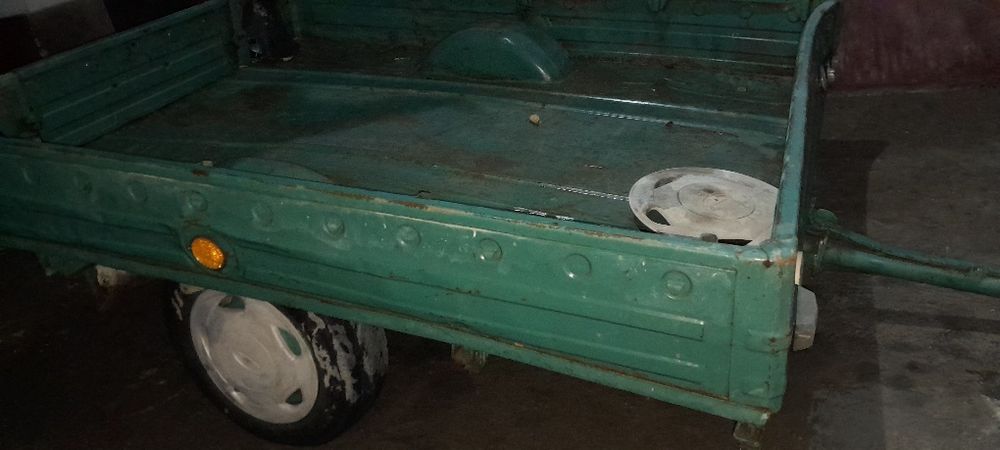 Прицеп жигуловиски сотилади