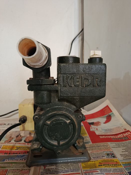 Продам водяной насос