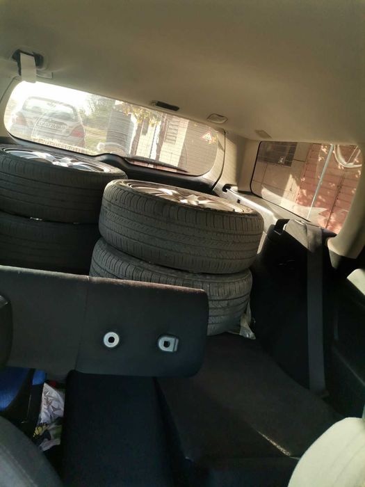 Продавам Subaru legacy