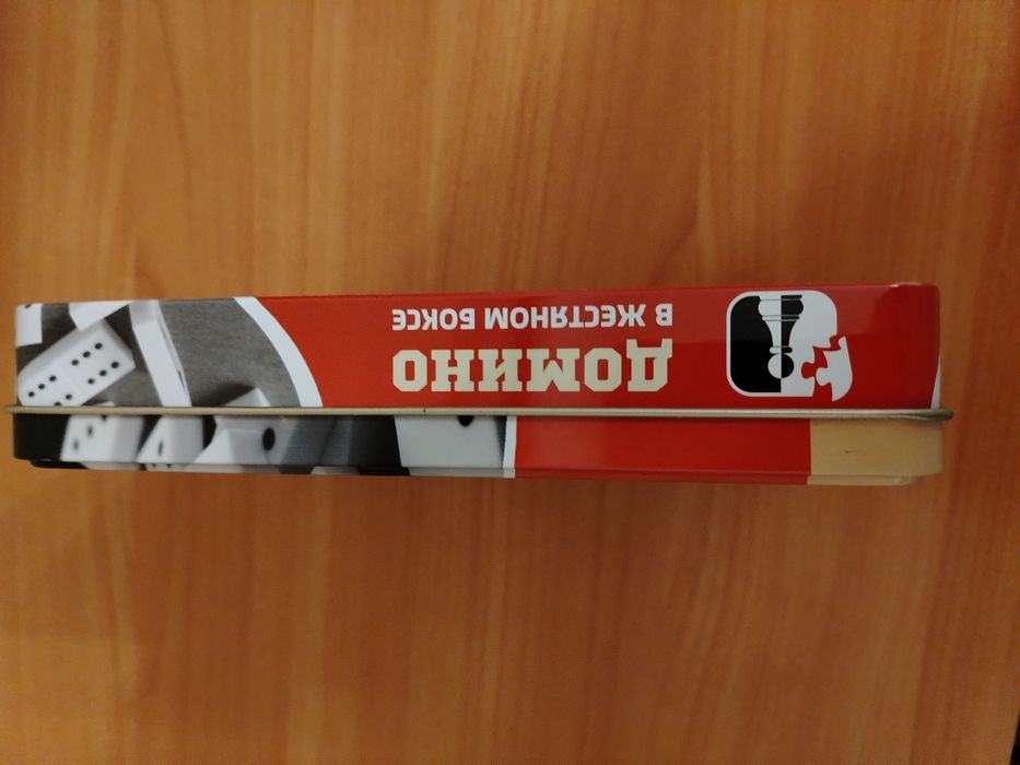 Домино в метална кутия - 28 плочки, 2 - 4 играча