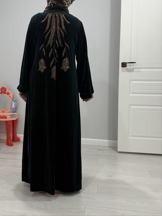 Продается шапан велюр