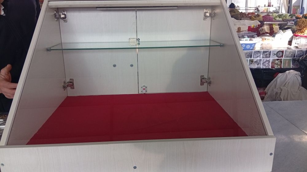 Витрина 1 метрили