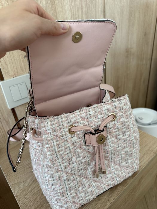 Рюкзак(сумка) розовый Guess