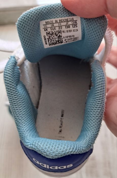Adidas mărimea 22