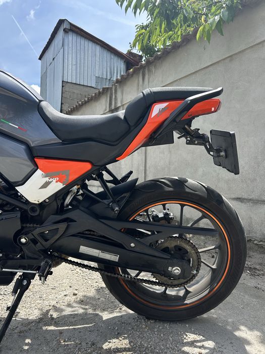 Motocicleta Barton 125cc Naked Categoria A1 (nu honda,ktm,yzf)