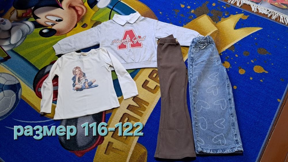 Много запазени дрехи за момиче