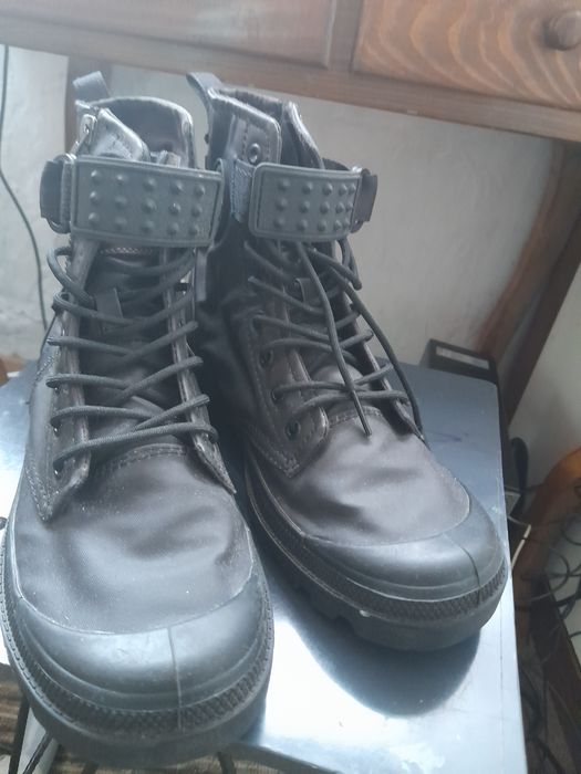 Vând ghete palladium nr 38 folosite