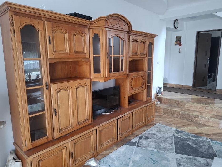 Vând sufragerie din cireș lemn masiv