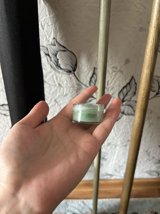 Срочно продаю бильярдный кий